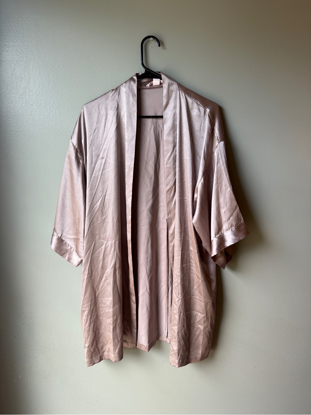 Victoria’s Secret Satin Robe M/L Blush Pink Kimono